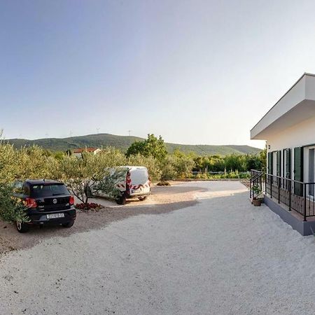 Kalauz Rooms Lozovac Exterior foto